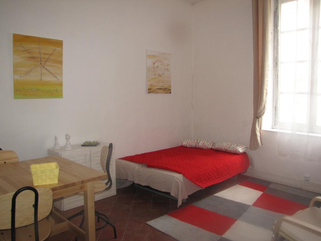 Appartements Cote Pont Vieux-Self Check-In Carcassonne Exteriör bild