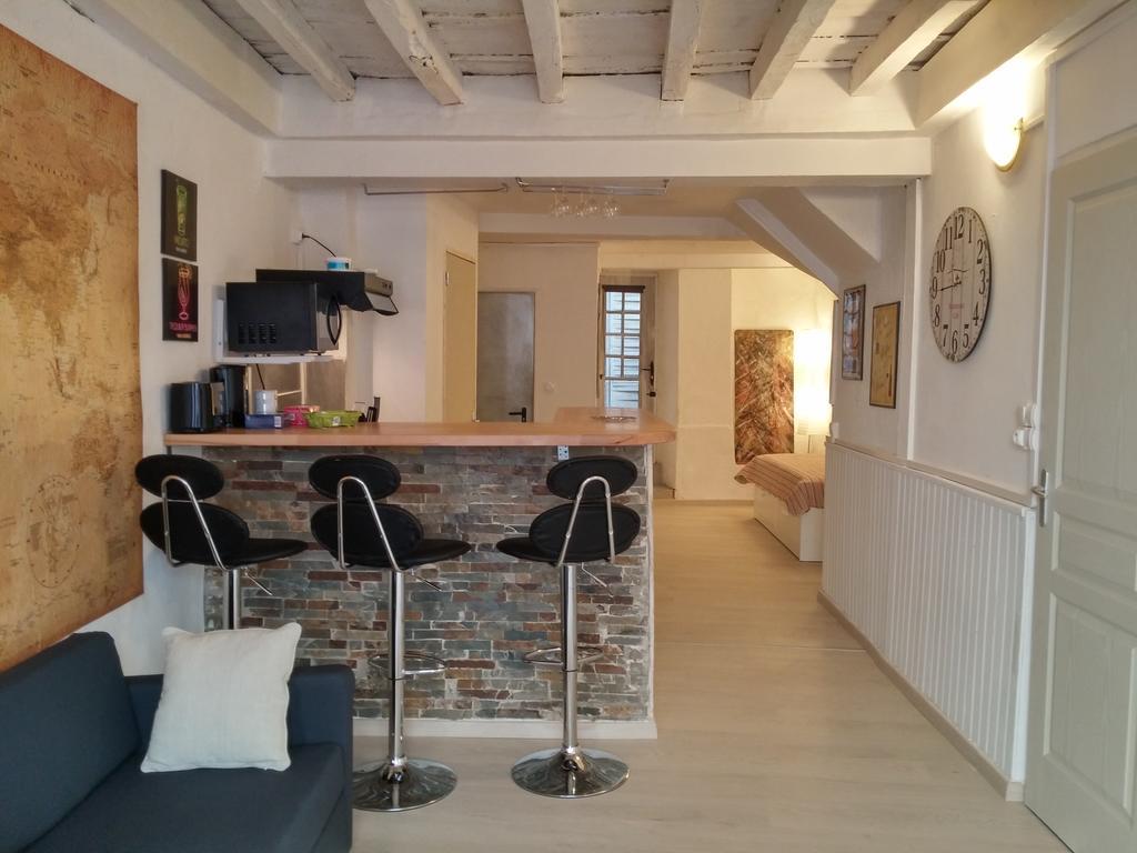 Appartements Cote Pont Vieux-Self Check-In Carcassonne Exteriör bild